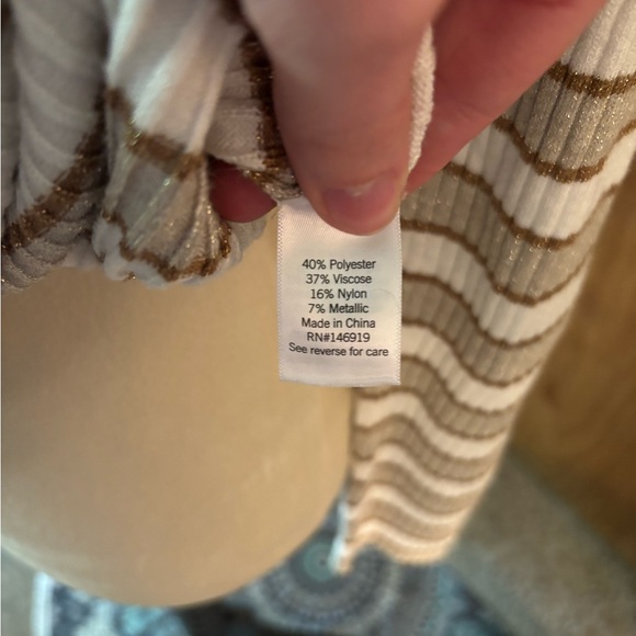 Nine west, striped sweater. - Picture 10 of 12